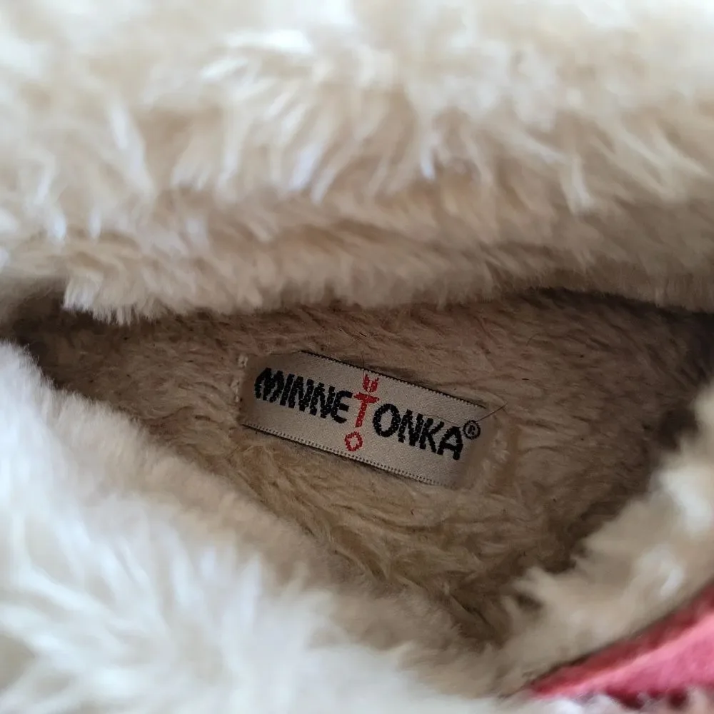 Minnetonka Pink Leather Cream Faux Fur Slippers Girls Size 3